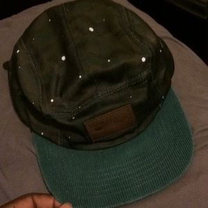 Entree ls hat (used)